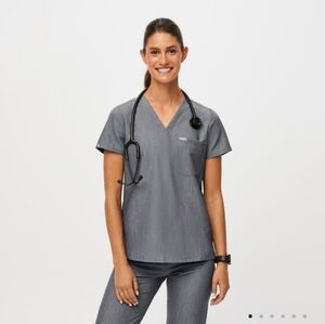 FIGS Scrubs Set Women's Medium Catarina Top Zamora Jogger Pants Graphite Gray